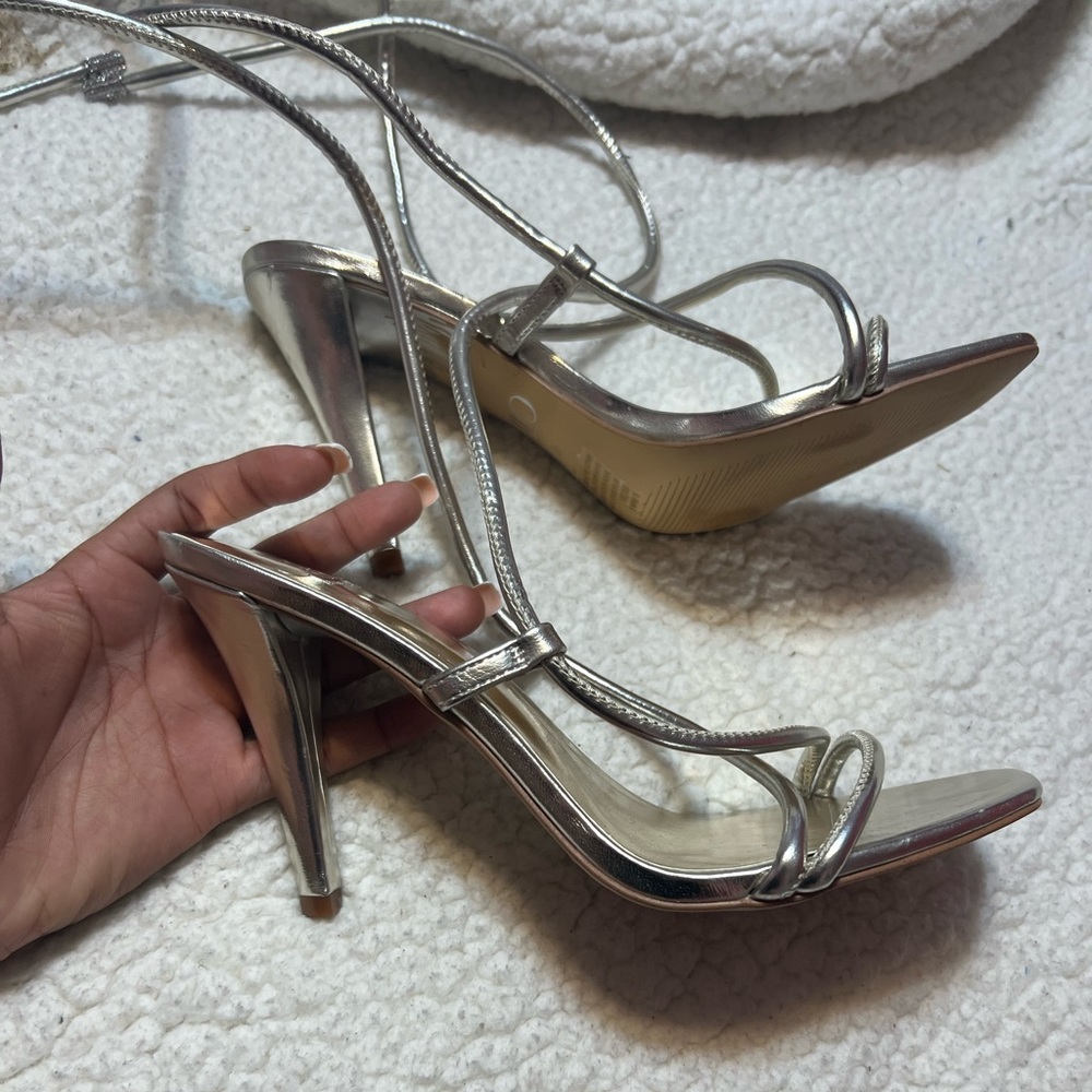 JLO JENNIFER LOPEZ Rainia Pump